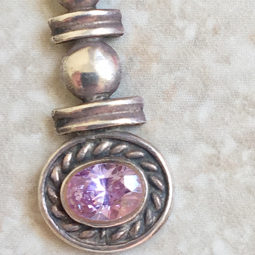 Gorgeous sterling and sparkling amethyst earrings - Picture 5 of 7